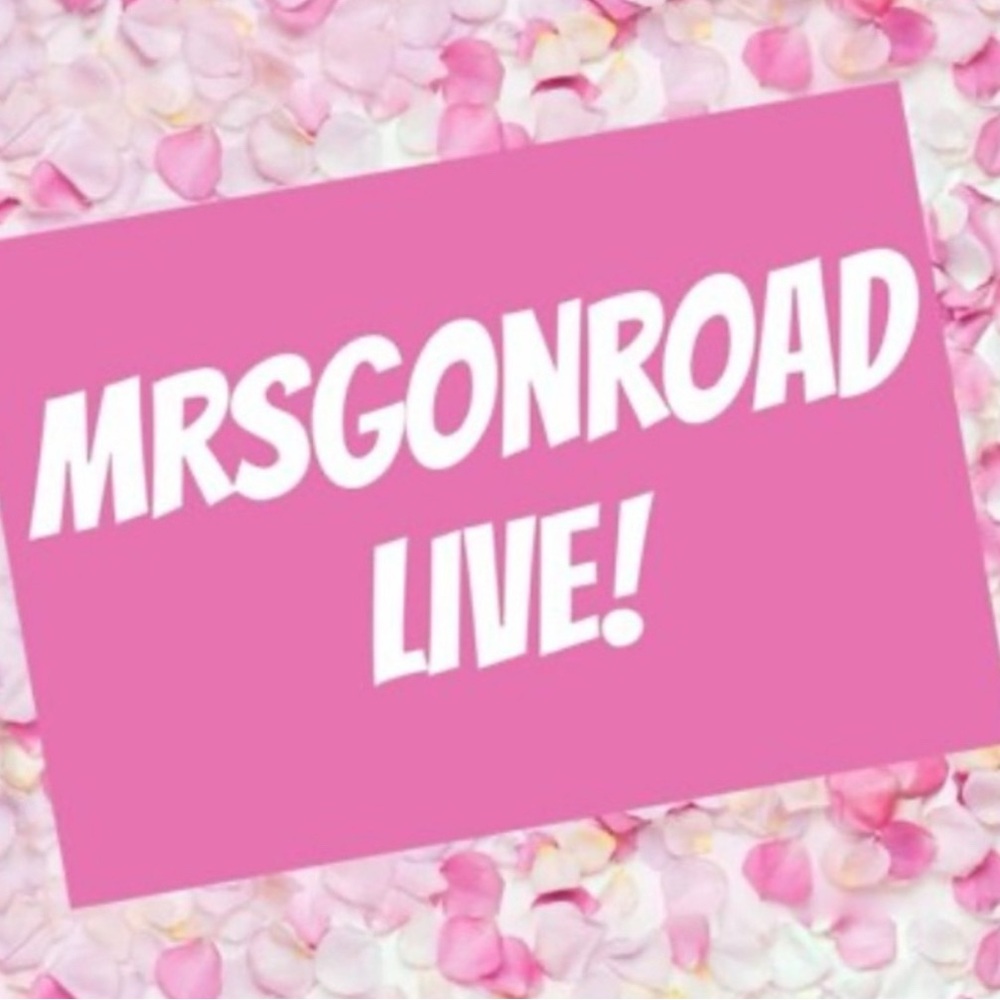 Co-hosting a $5-$15 show w/ my friend, @DeniseBranson24, Tuesday, 5/5 at 2pm CT